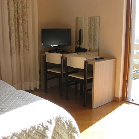 B&B Garden Solto Collina Екстер'єр фото